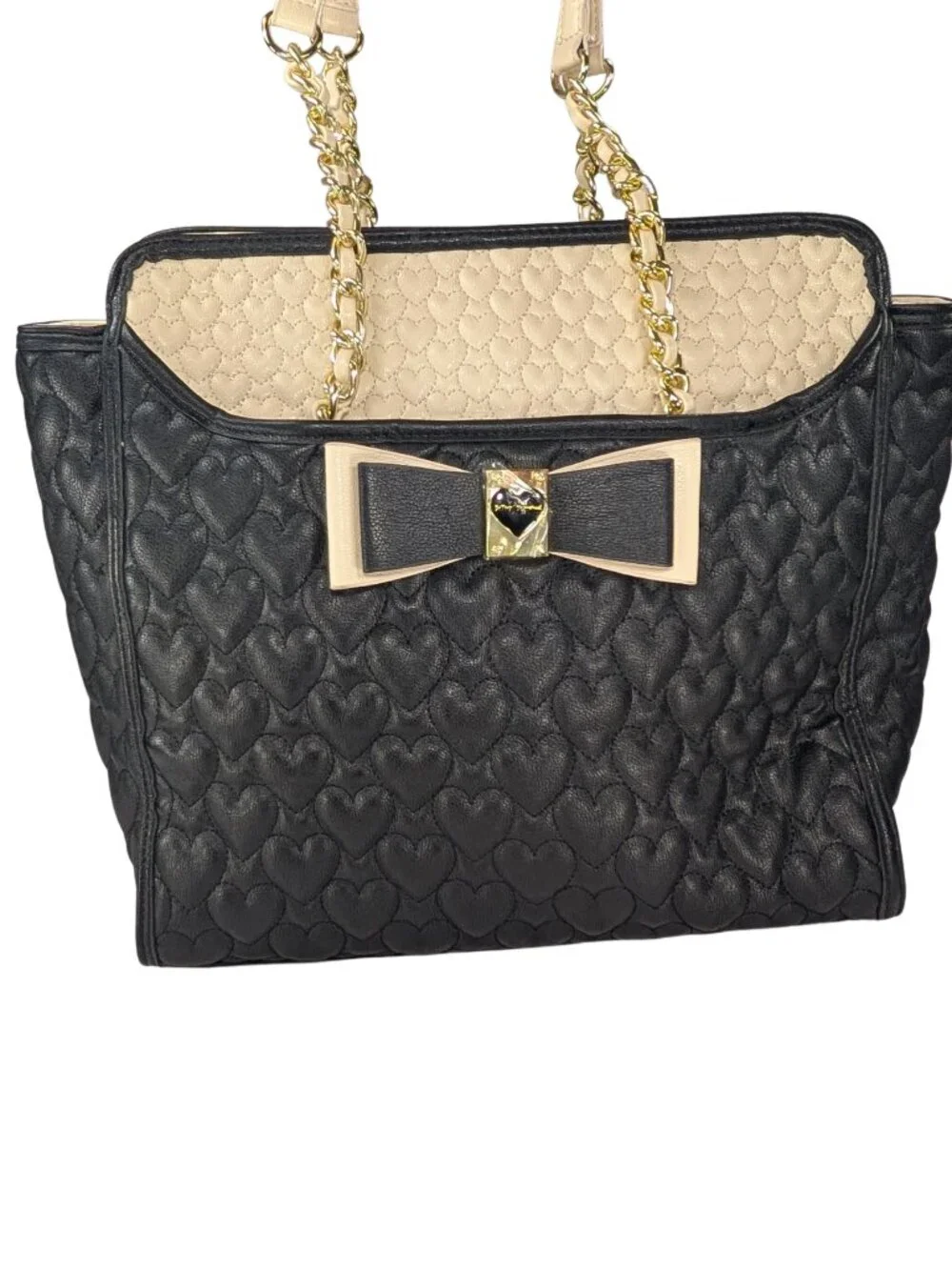 Betsey Johnson NWT Be My Honey Bun Black Cream Faux Leather Love Heart Tote